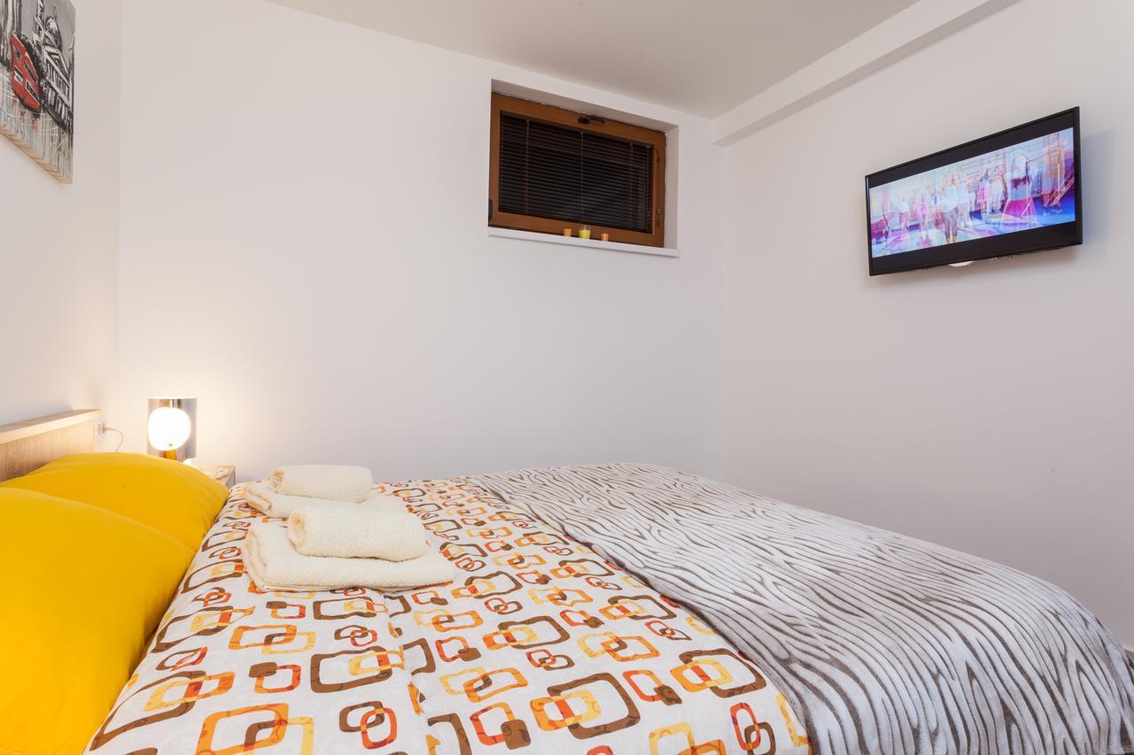 Astra Apartment ズラティボール エクステリア 写真