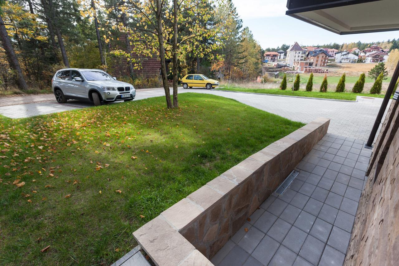 Astra Apartment ズラティボール エクステリア 写真